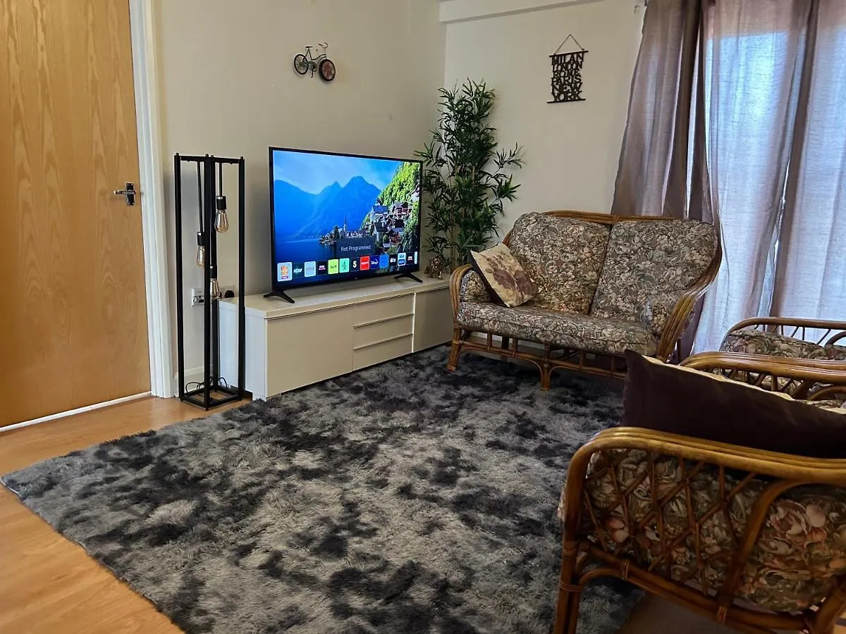 Apartment32s kontakt